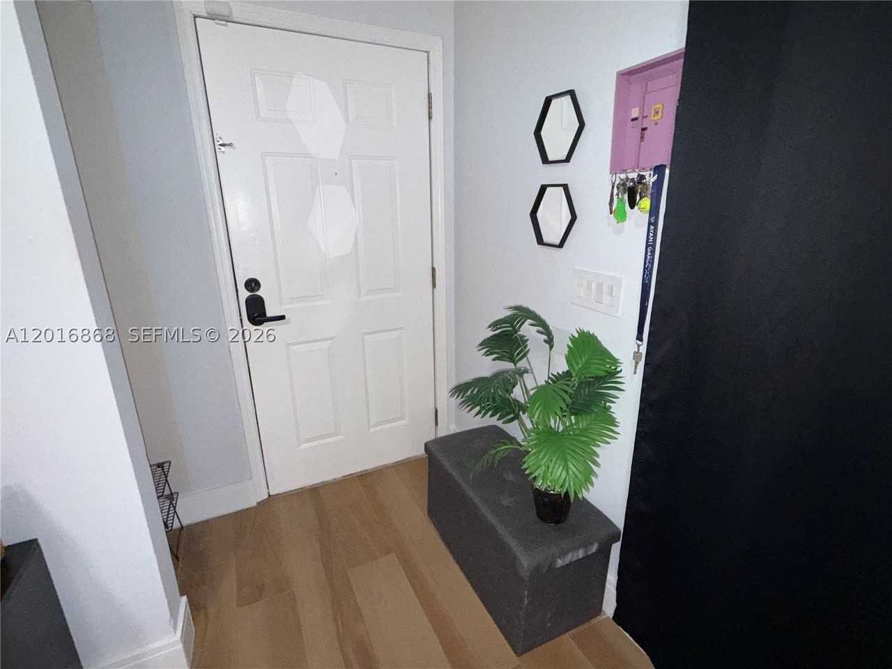 1812 Adventure Pl #1812 - Photo 3 of 14