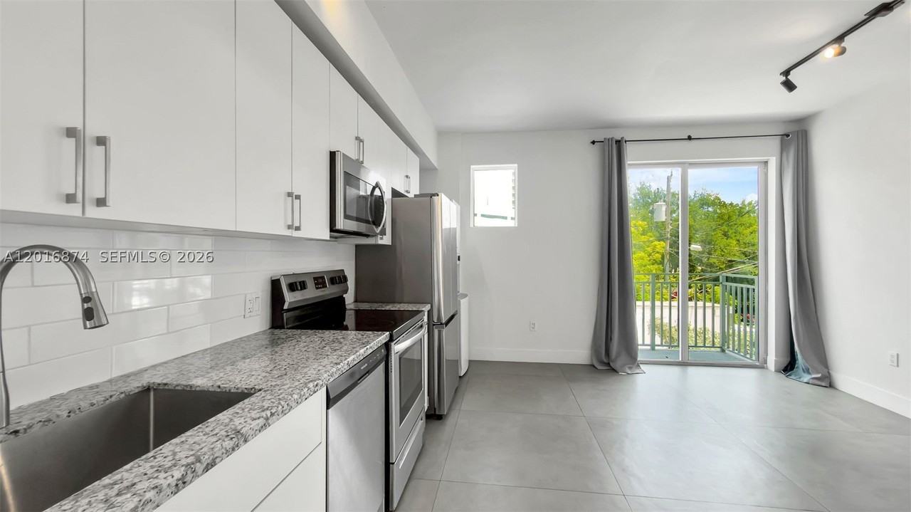 1536 Nw 15th Ave #206