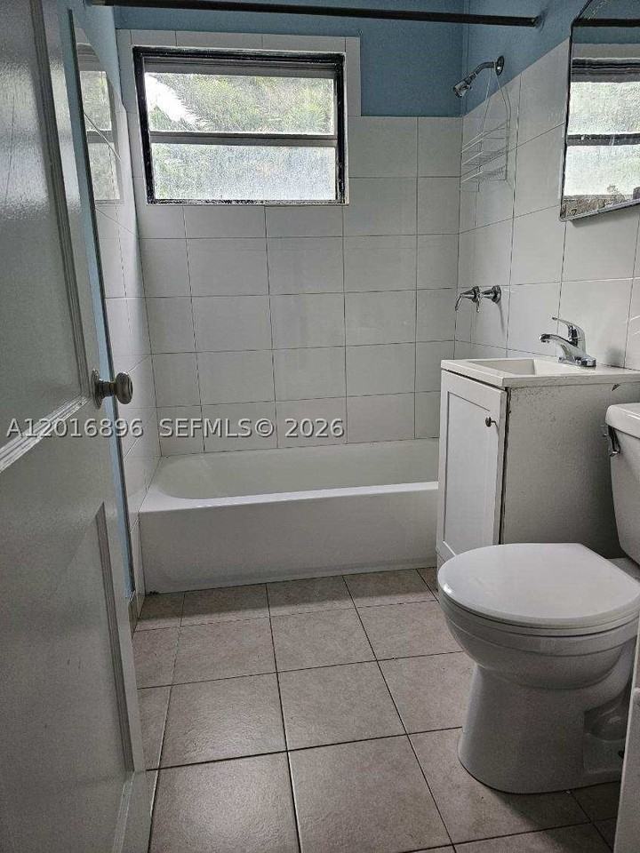 1217 N D St - Photo 6 of 6