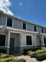 featured image of 450 Ne 12th St