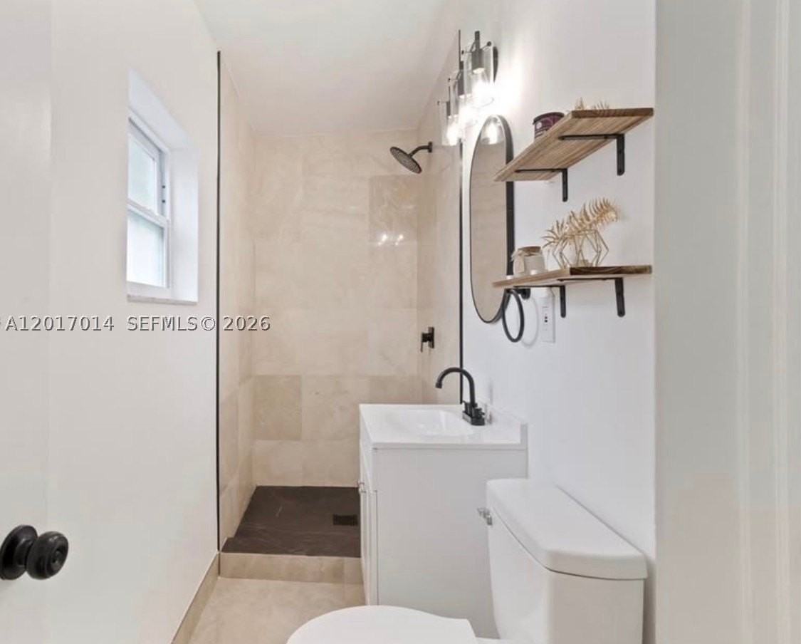 954 Nw 75th St #B - Photo 4 of 11