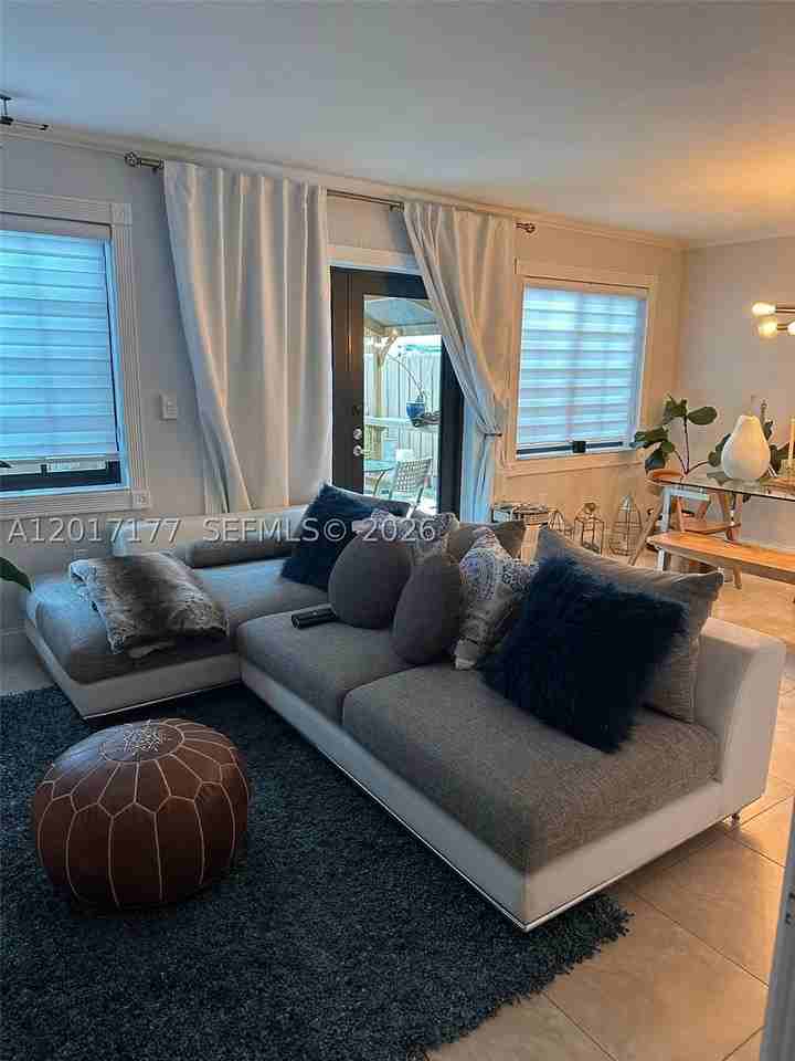 1595 Sw 122nd Ave #4-5 - Photo 2 of 11