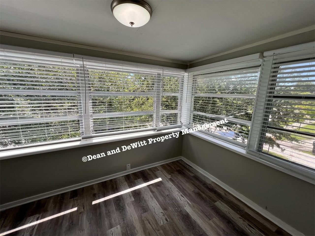 932 10th St N #3 - Photo 4 of 16