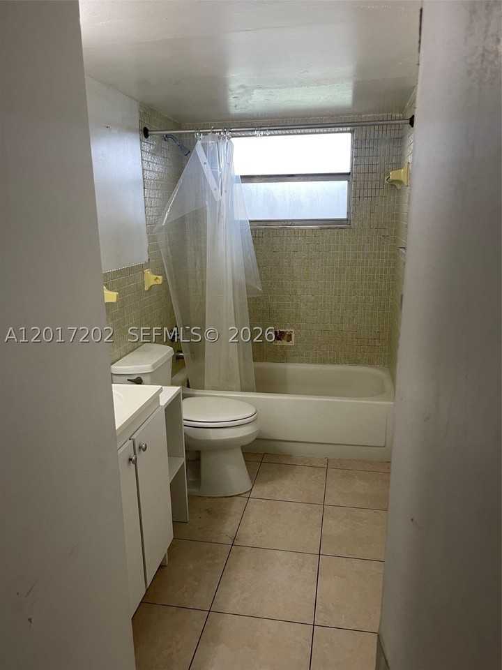 1660 Ne 191st St #313-1 - Photo 6 of 17