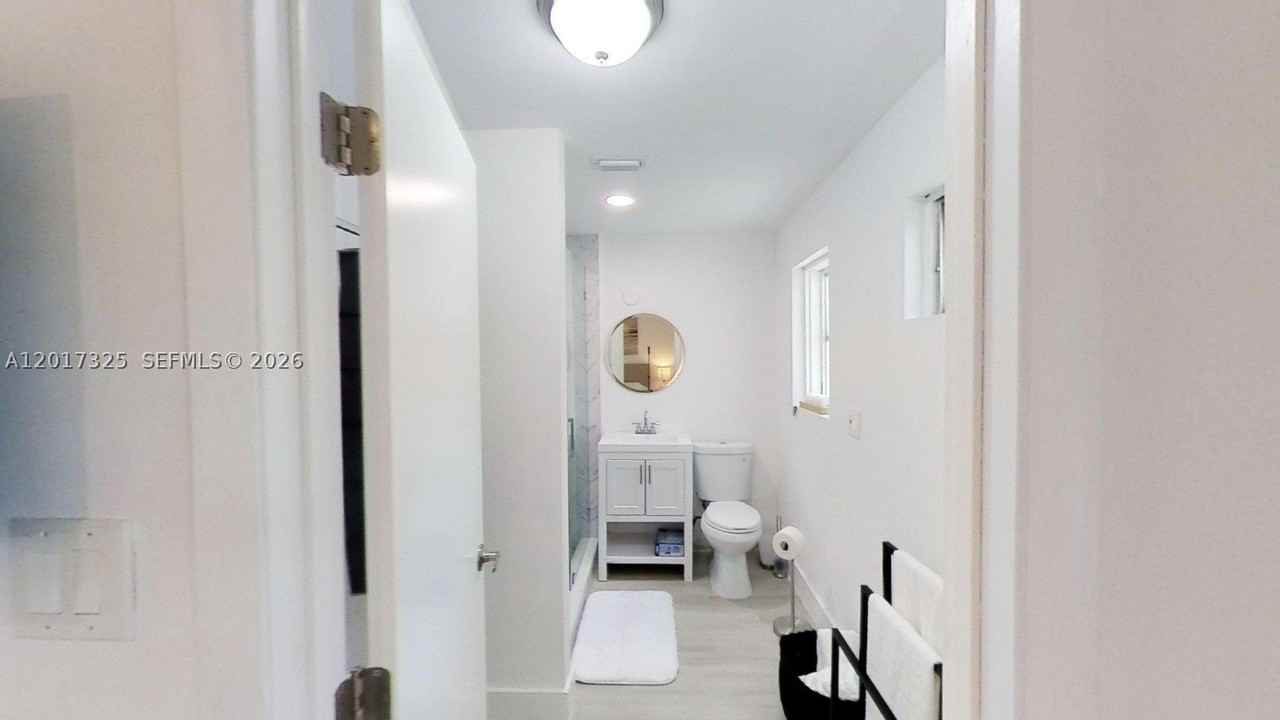 840 Sw 7th St #852 - Photo 7 of 13