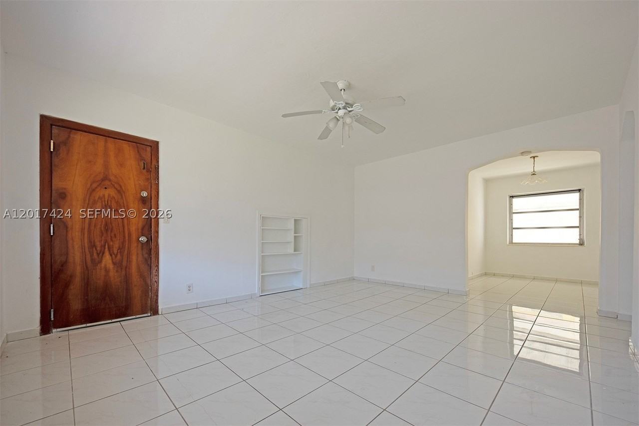 1735 Marseille Dr #2 - Photo 4 of 22