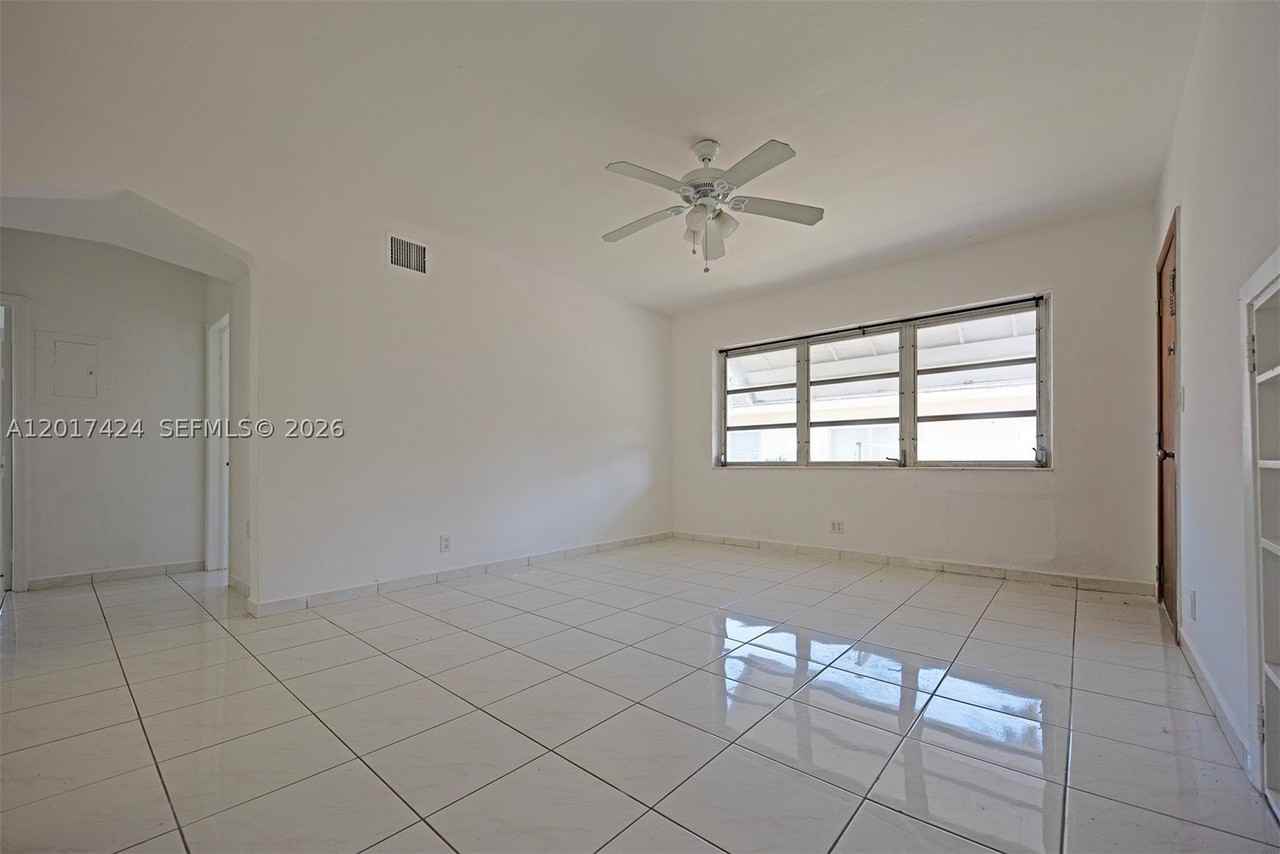 1735 Marseille Dr #2 - Photo 5 of 22