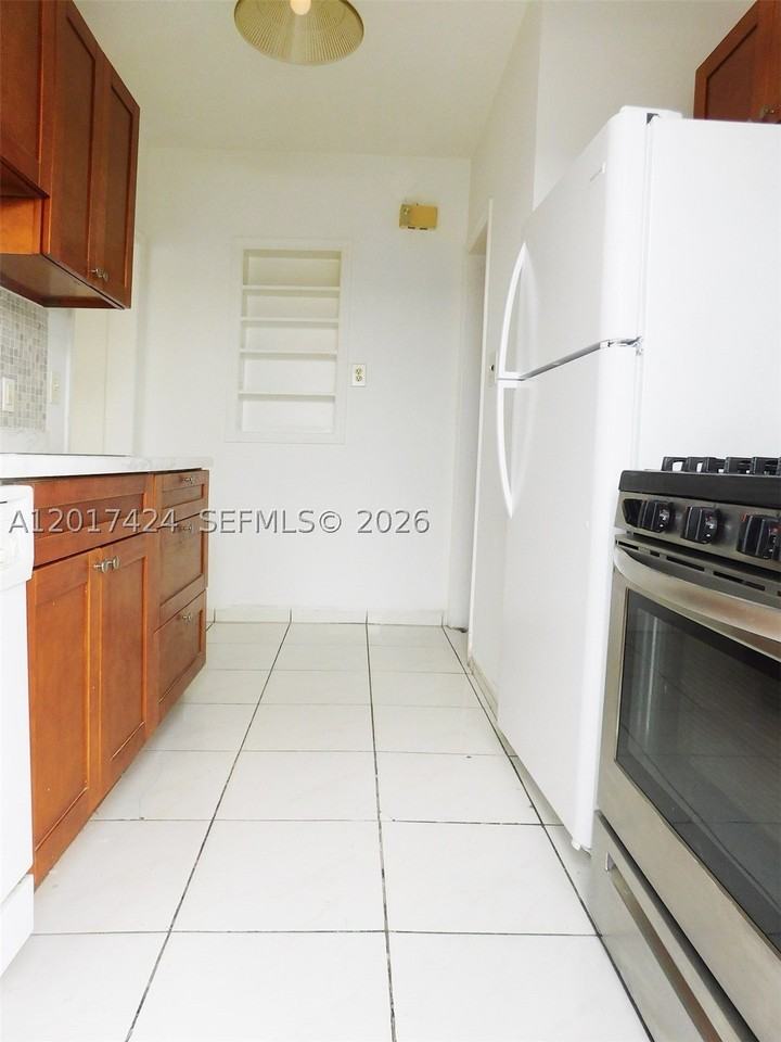 1735 Marseille Dr #2 - Photo 7 of 22