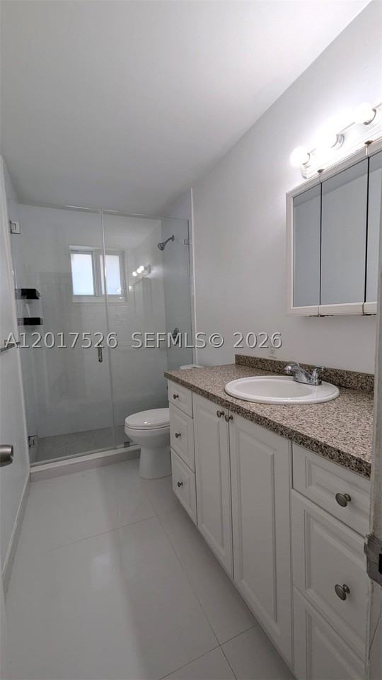 3525 Sw 25th Ter #1 - Photo 7 of 16