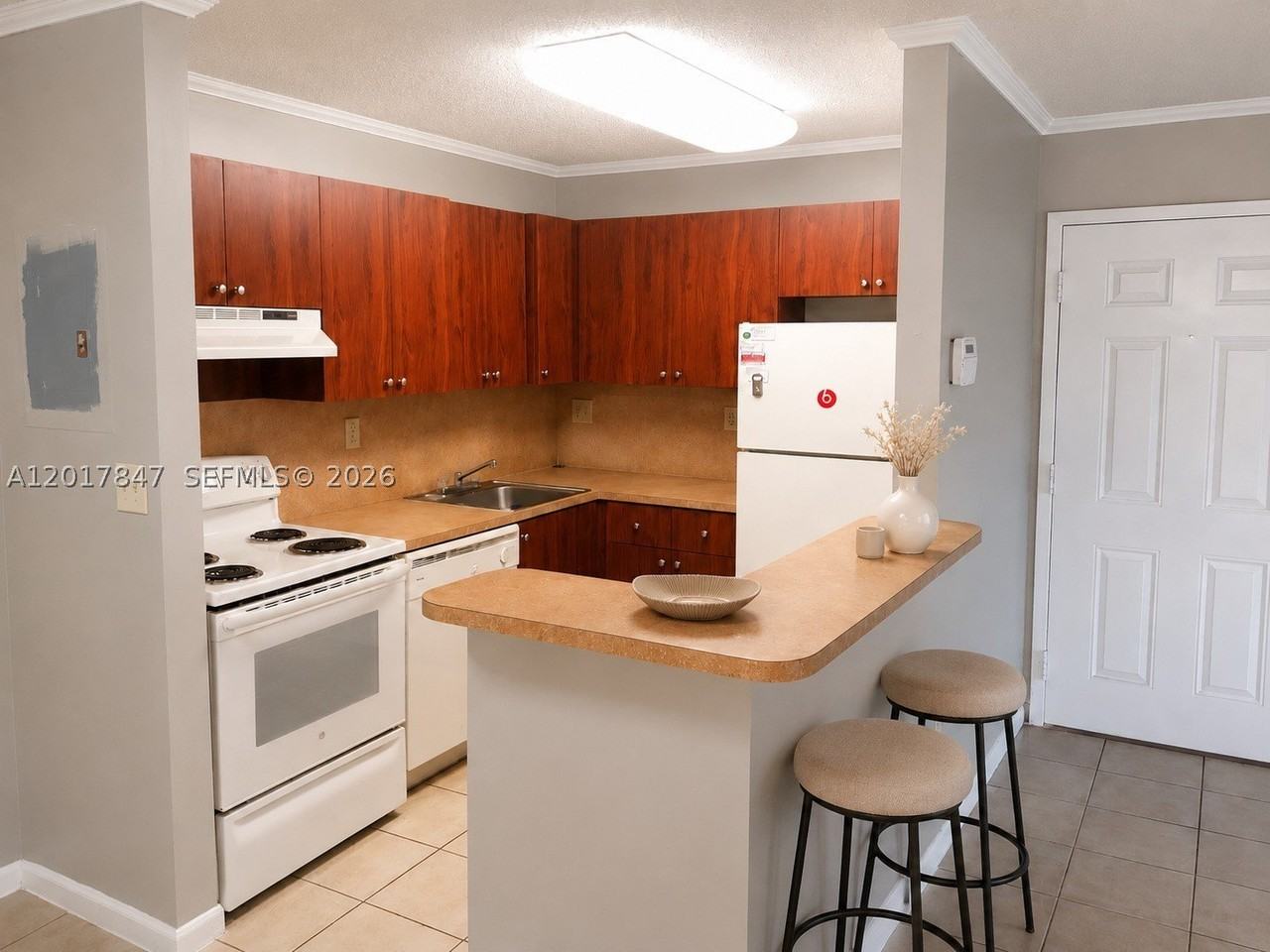 7235 Nw 179th St #101 - Photo 6 of 32