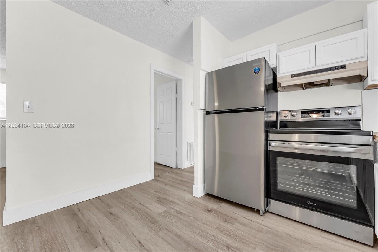 3100 Nw 42nd Ave - Photo 2 of 6