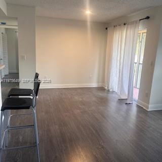 1229 Sw 46th Ave - Photo 3 of 8