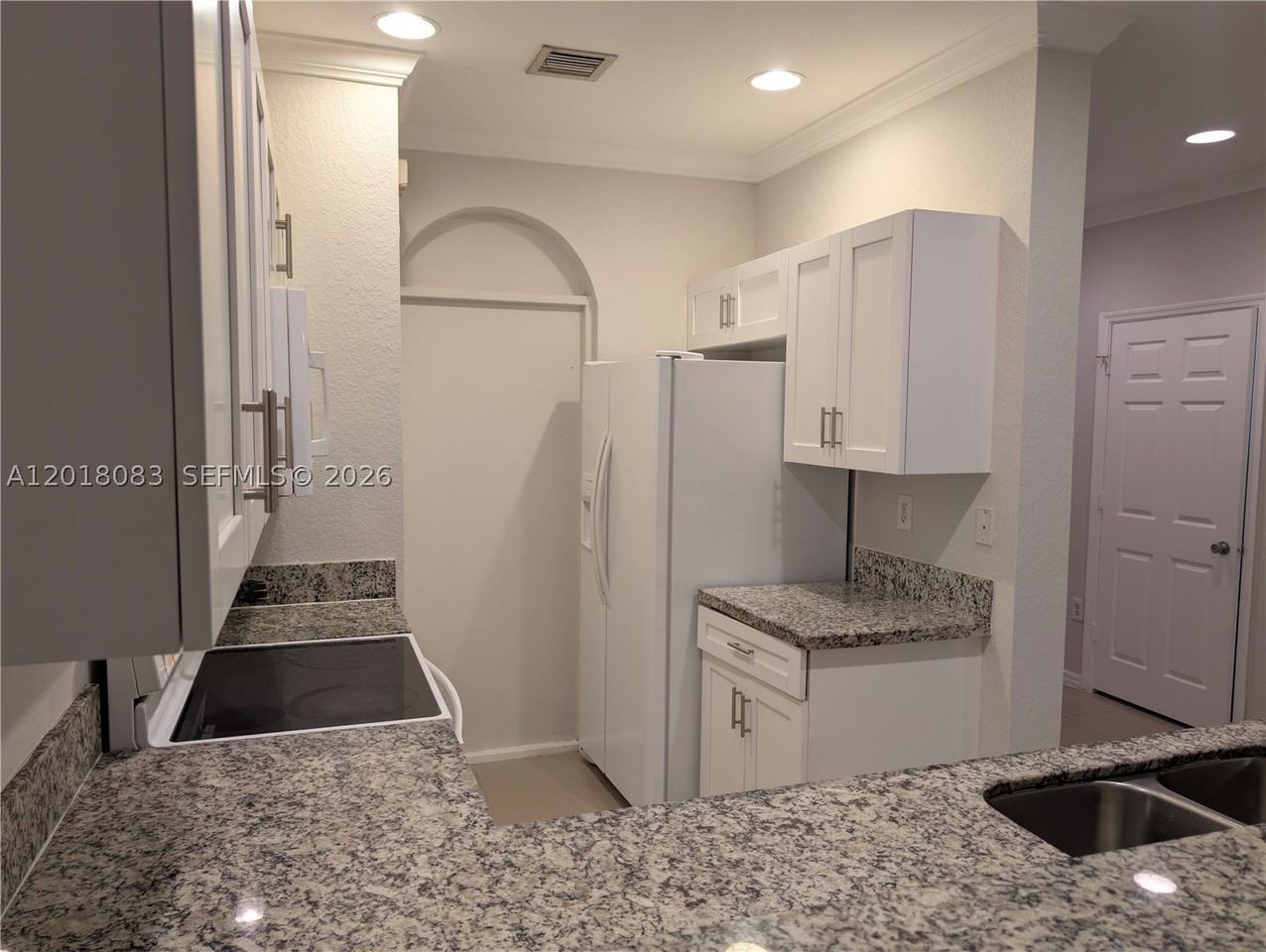 6009 Sw 19th St #6009 - Photo 7 of 24
