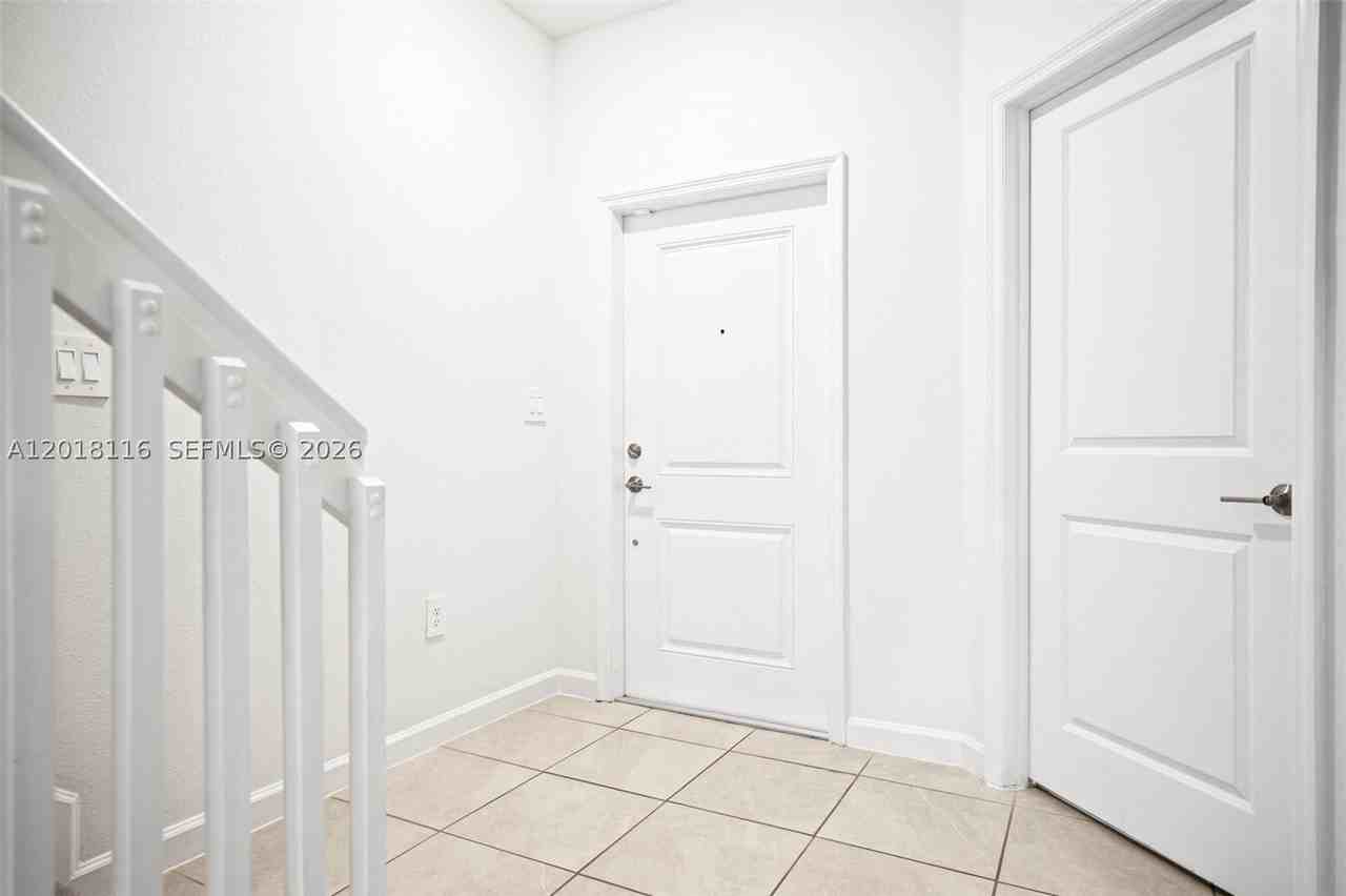 11804 Sw 247th Ter #11804 - Photo 6 of 46