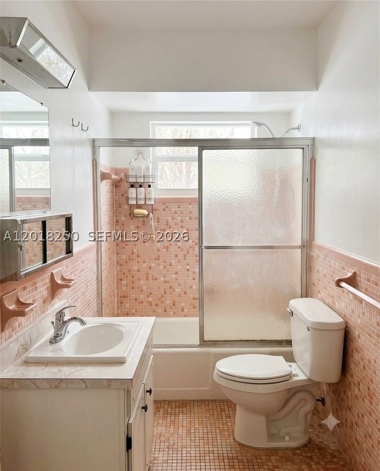 1958 Monroe St #209 - Photo 5 of 14