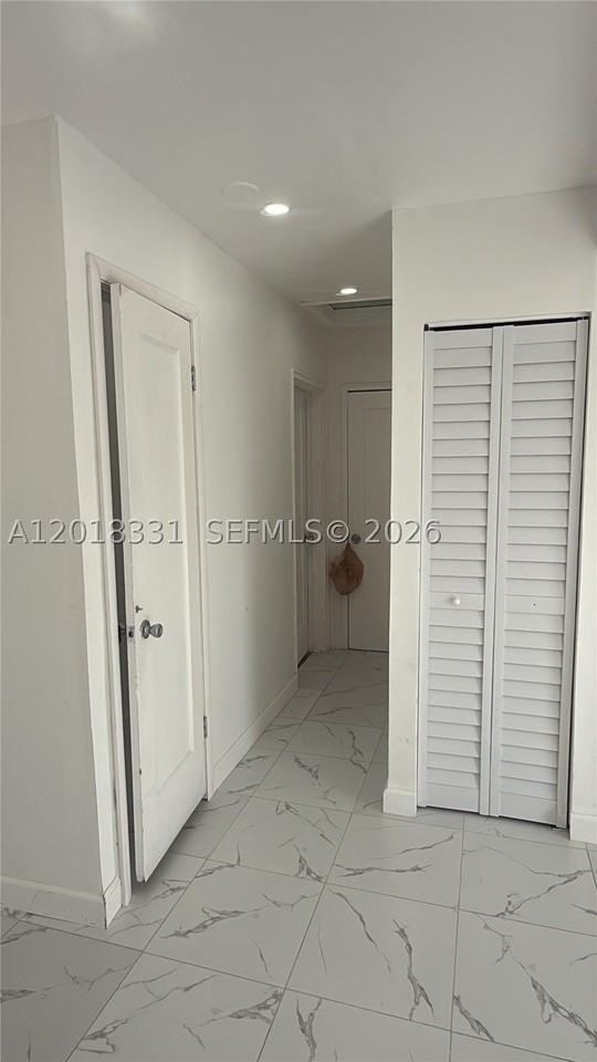 133 Nw 43rd Pl #B - Photo 7 of 25