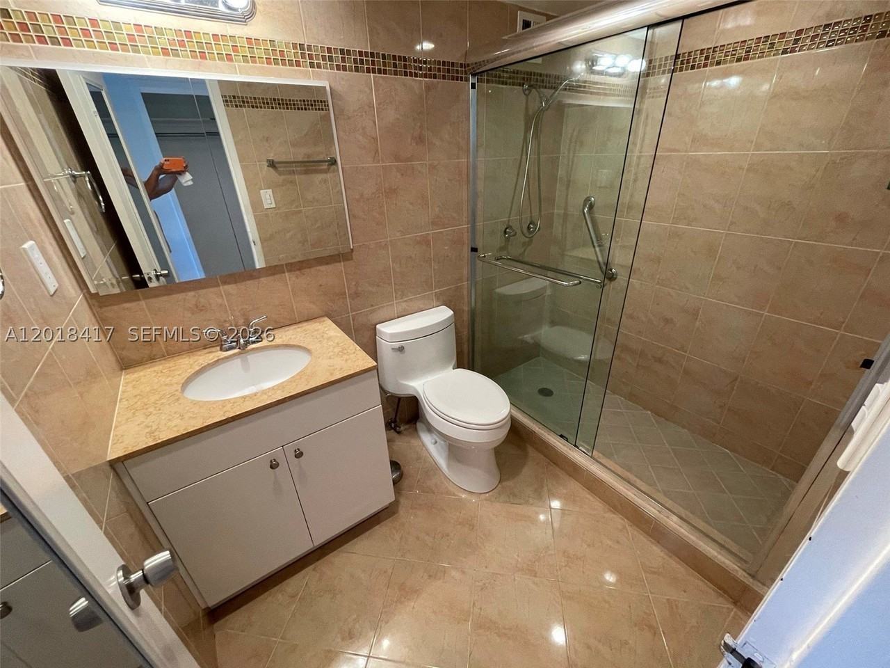 4747 Collins Ave #1102 - Photo 7 of 10