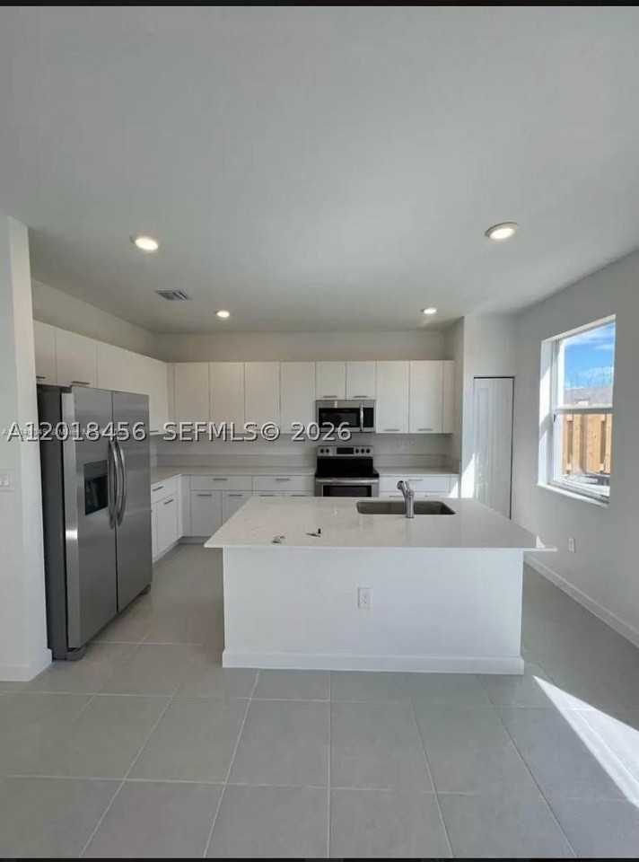 12645 Nw 24th Ave - Photo 7 of 16