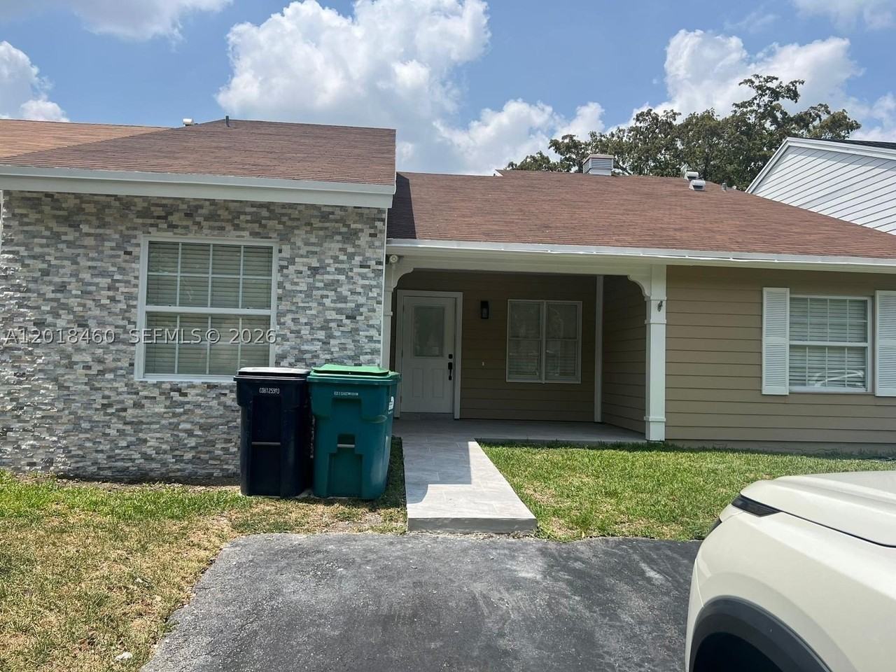 14530 Sw 142nd Court Cir - Photo 4 of 26