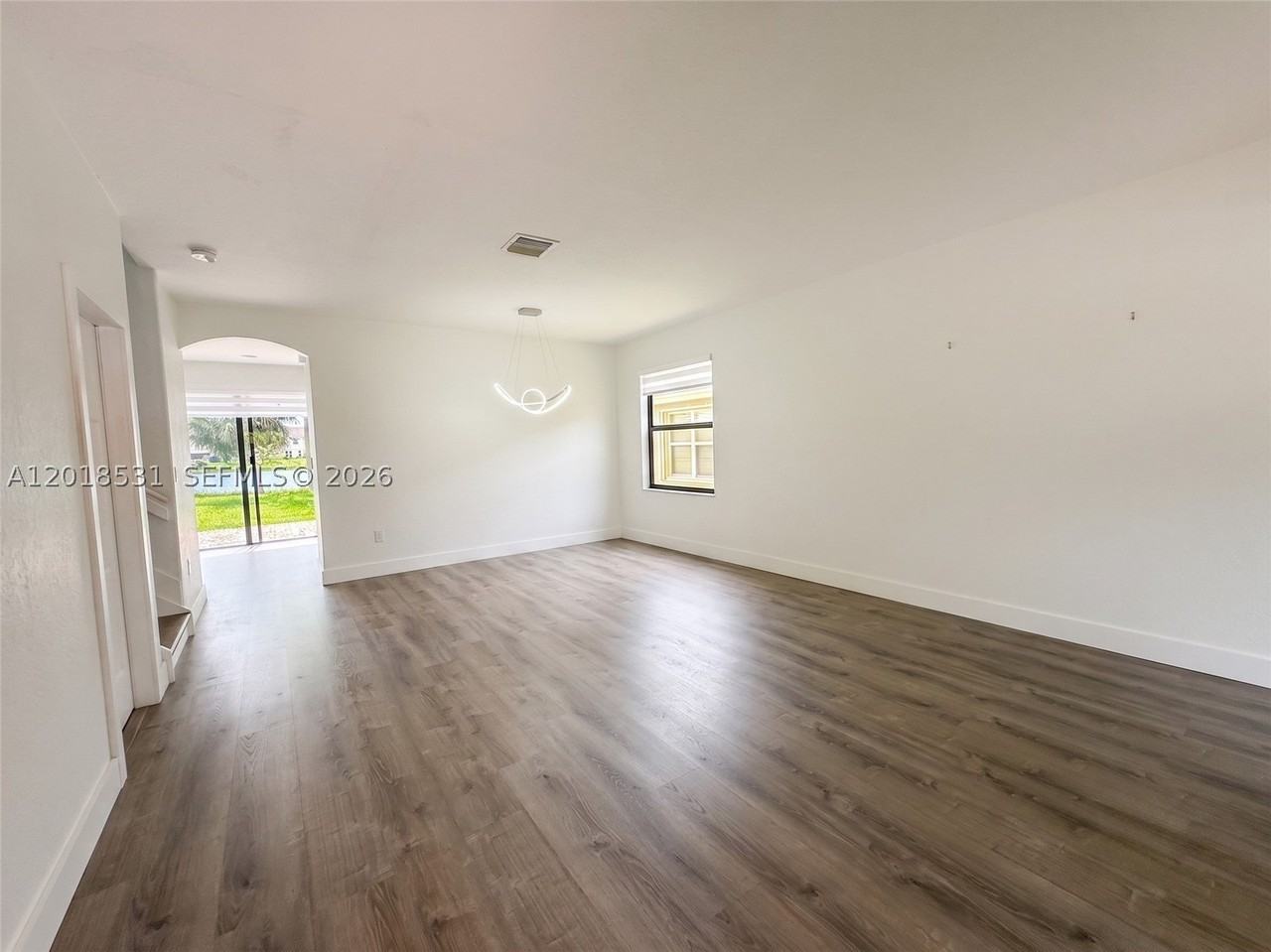 1575 Se 20th Rd - Photo 2 of 19