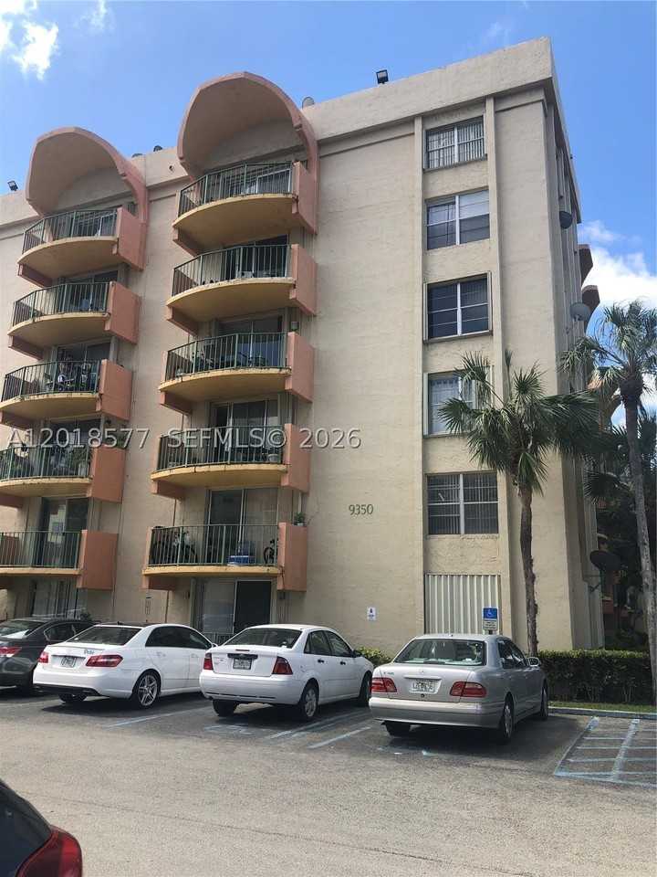 9350 Fontainebleau Blvd #204