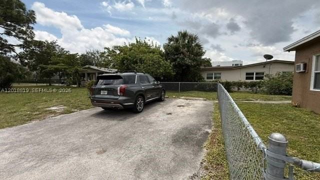646 Nw 14th Ter #EAST - Photo 6 of 21