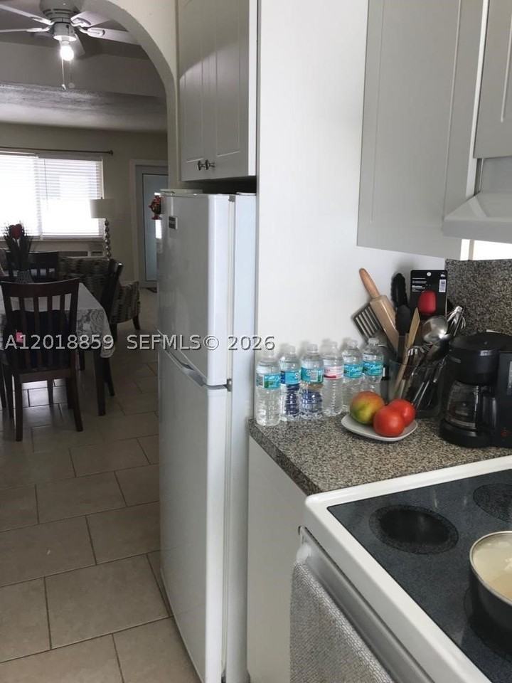 7921 Abbott Ave #4 - Photo 6 of 15