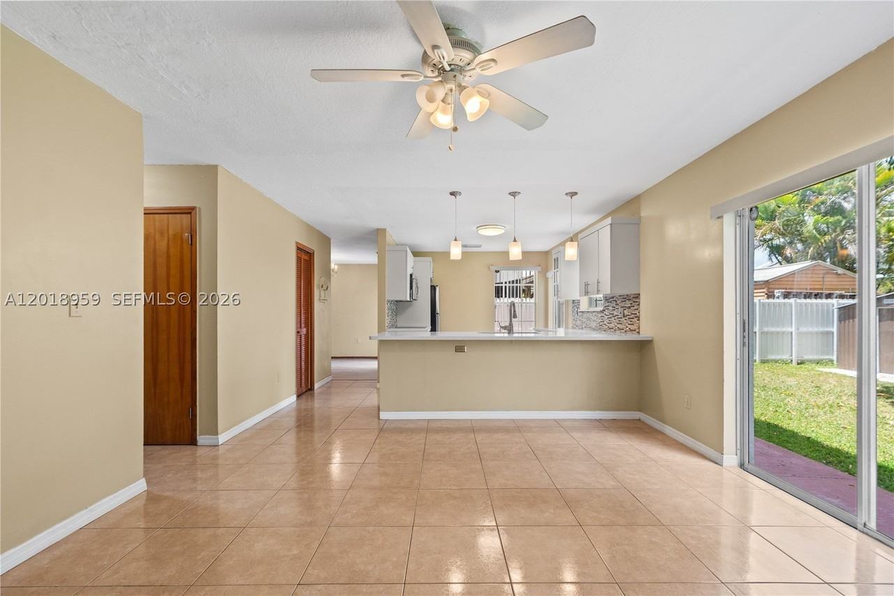 15345 Sw 63rd Ter - Photo 7 of 50