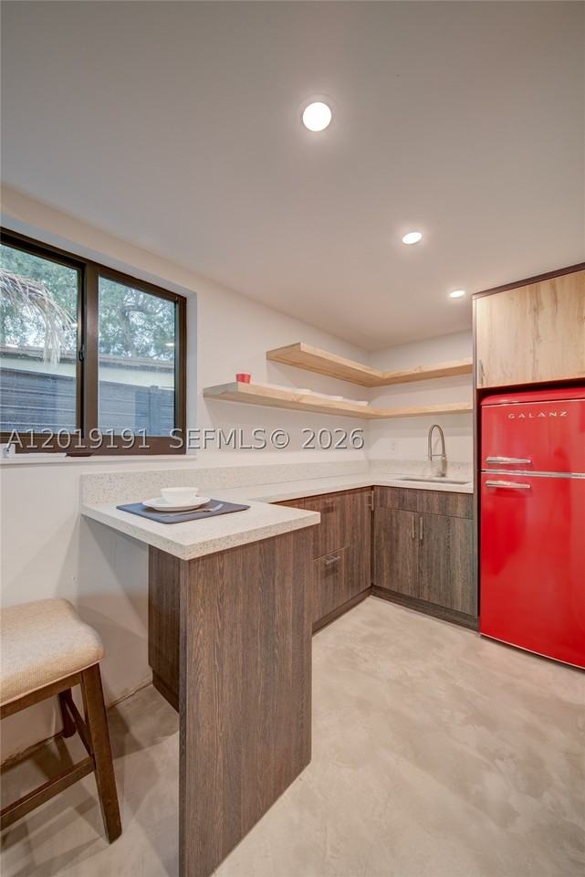 6631 Tamiami Canal Rd - Photo 7 of 19