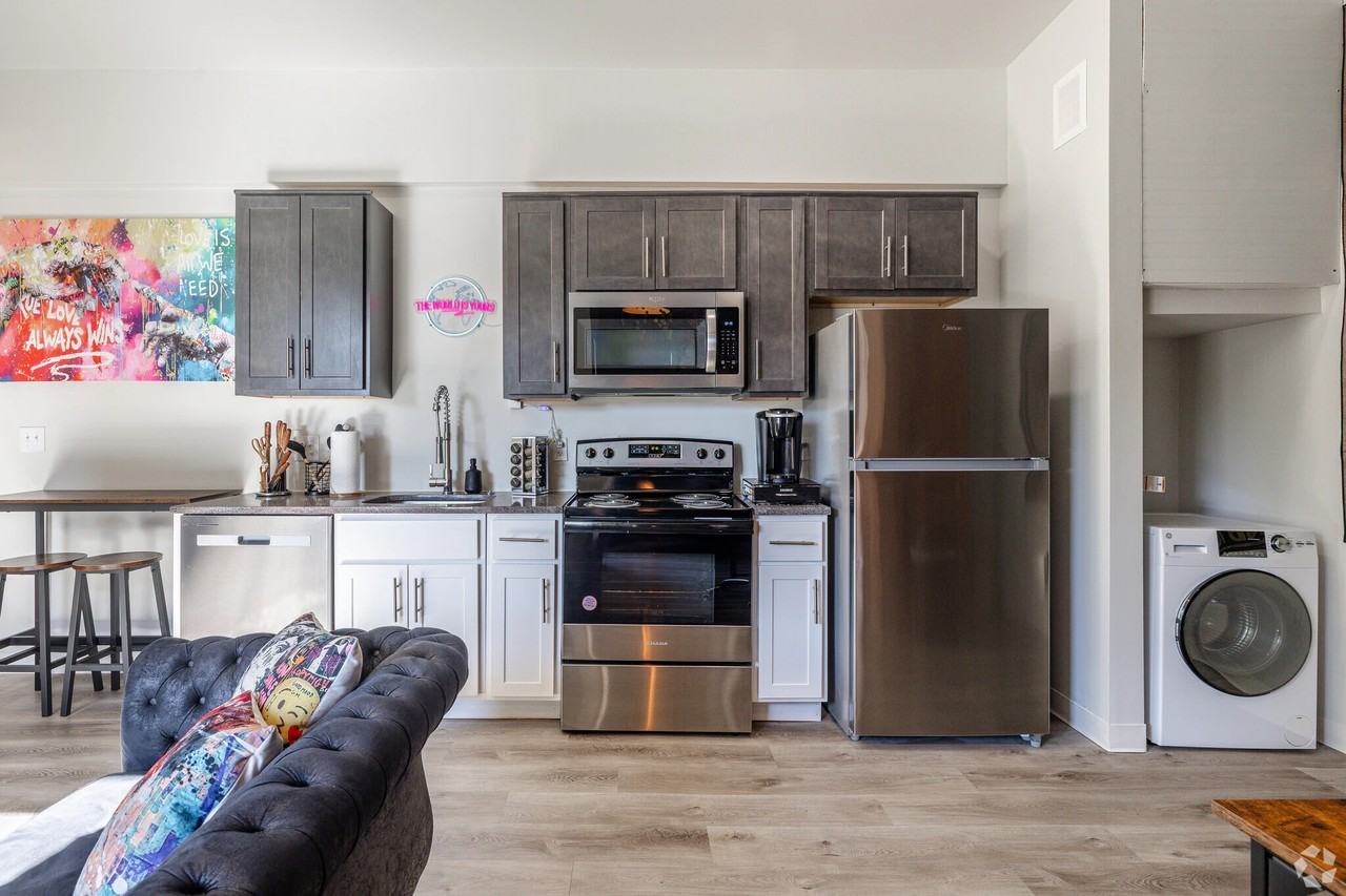 1800 W Bethune St #105 - Photo 7 of 29