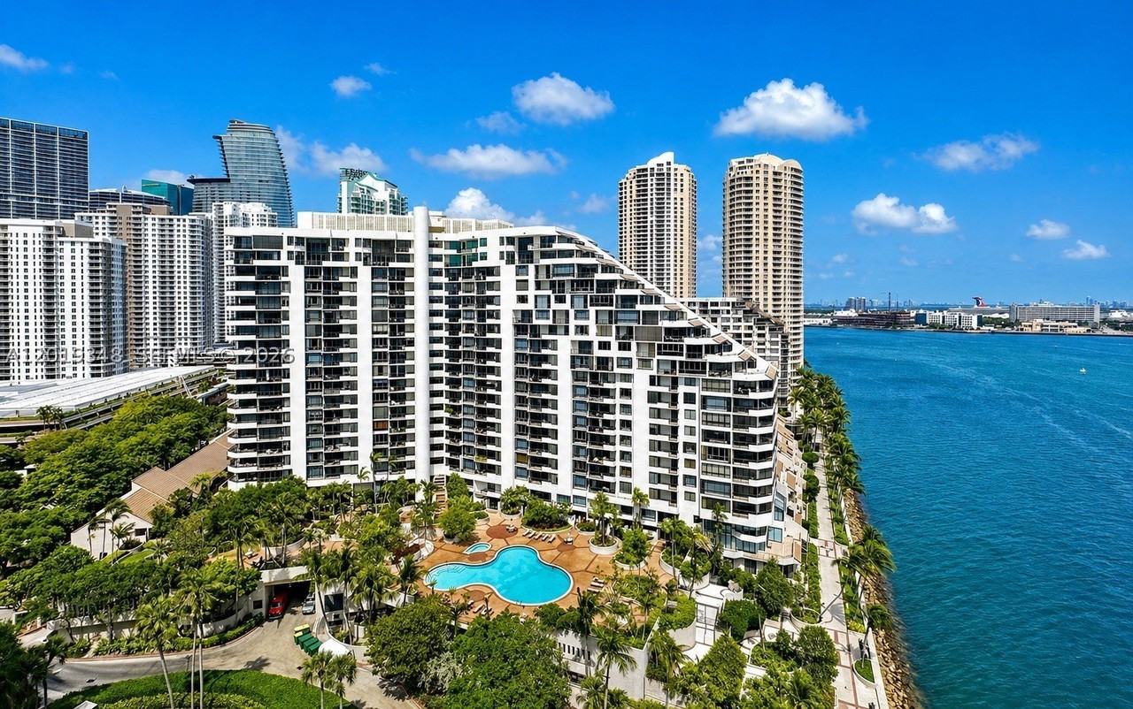 520 Brickell Key Dr #A1113