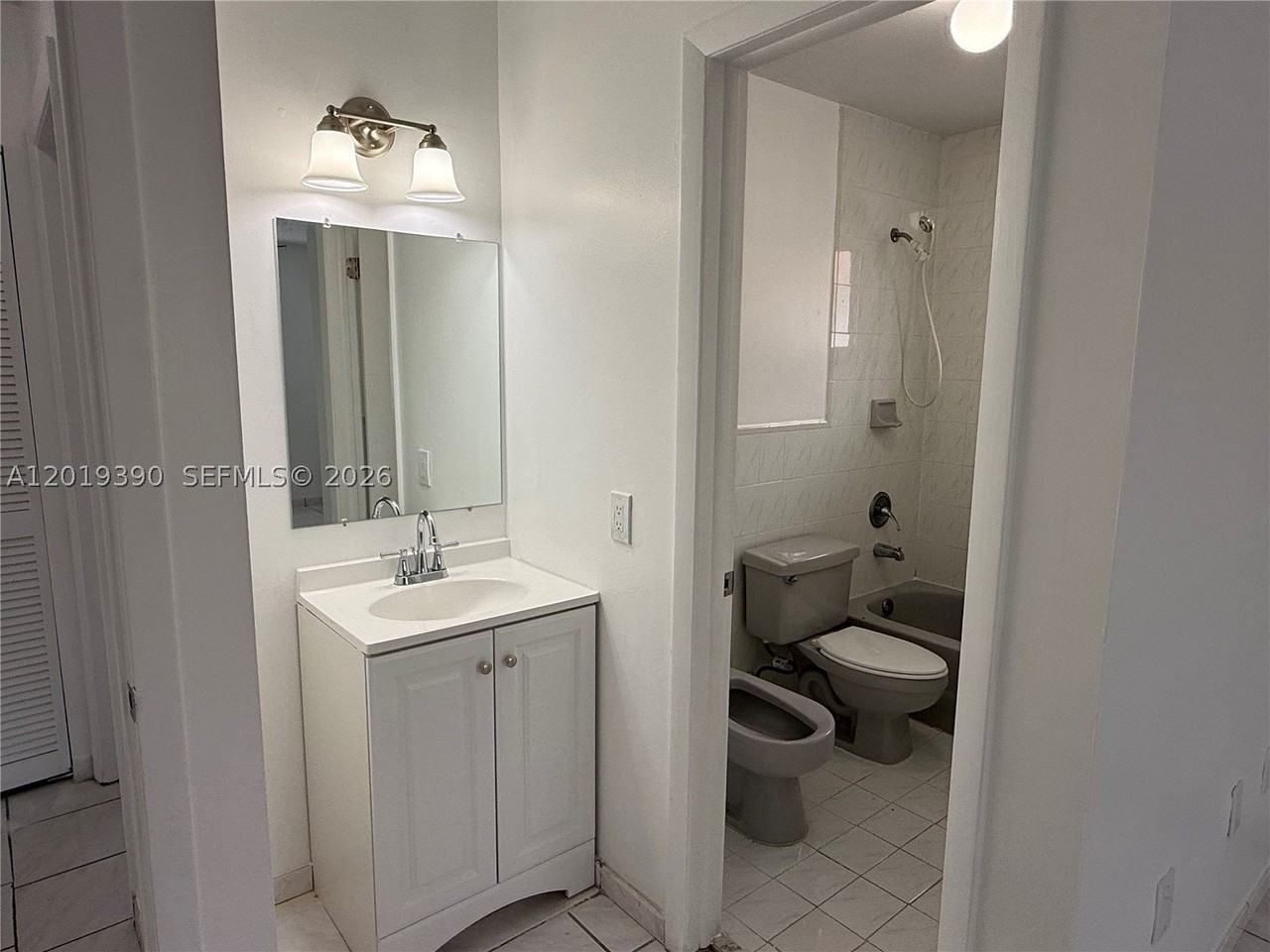 10101 W Okeechobee Rd #9202 - Photo 5 of 19