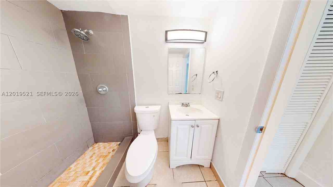 1190 Nw 65th St #2 - Photo 7 of 16