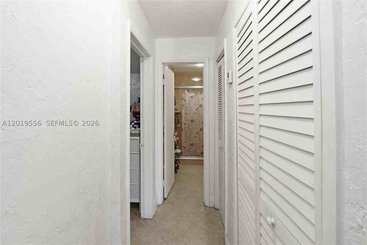 1275 W 35th St #45B - Photo 5 of 11