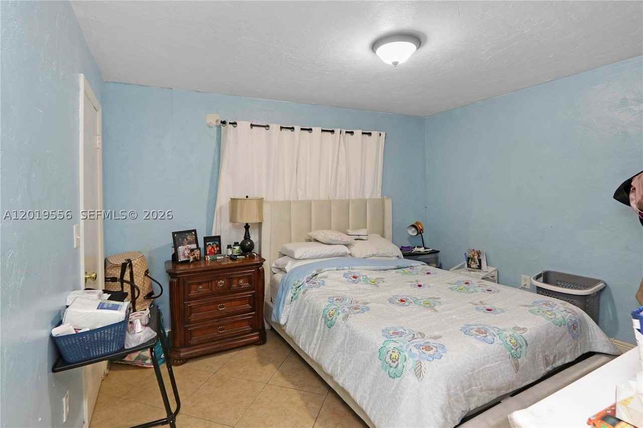 1275 W 35th St #45B - Photo 7 of 11