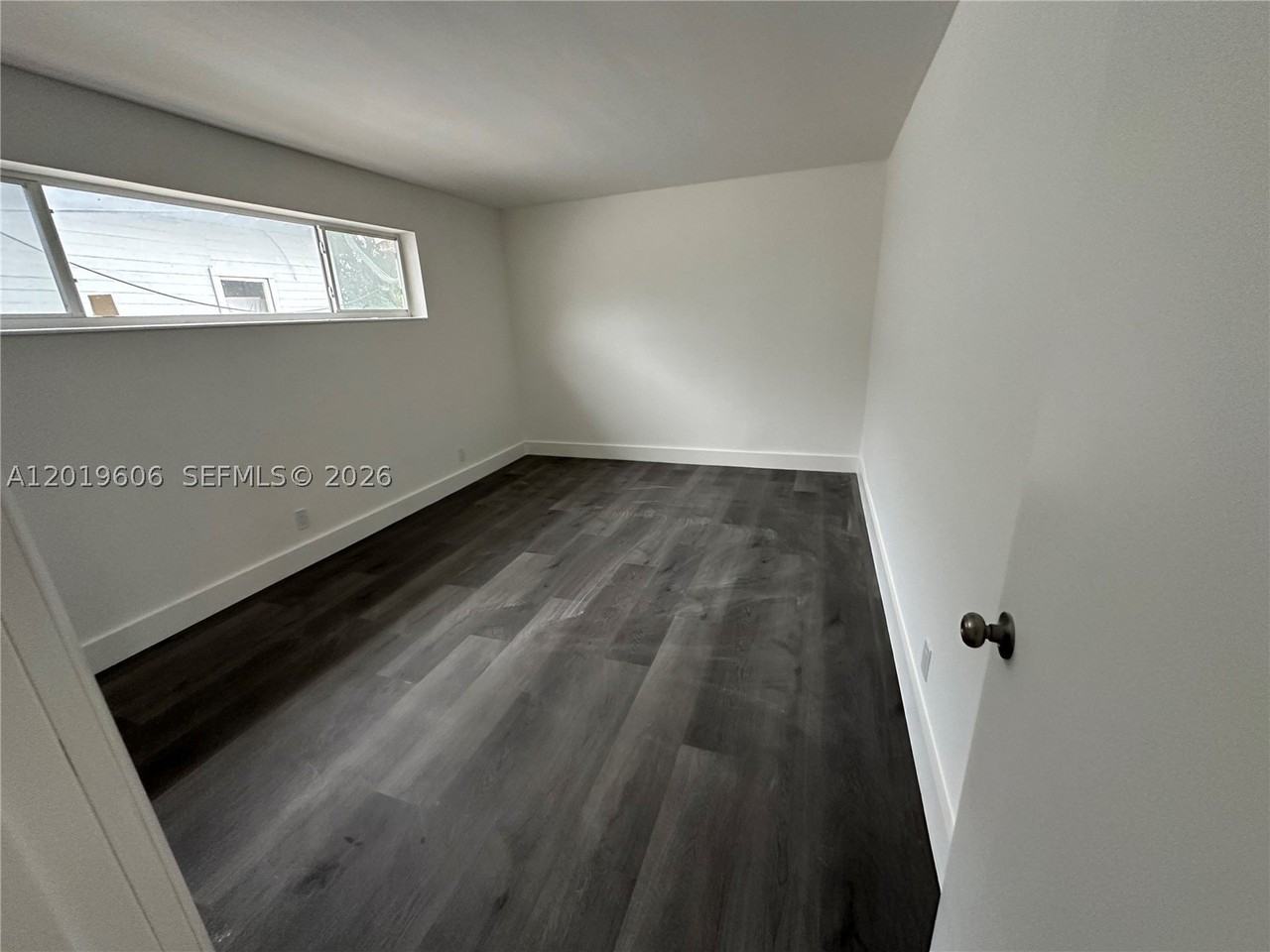 117 Se 2nd Ave #1 - Photo 4 of 10