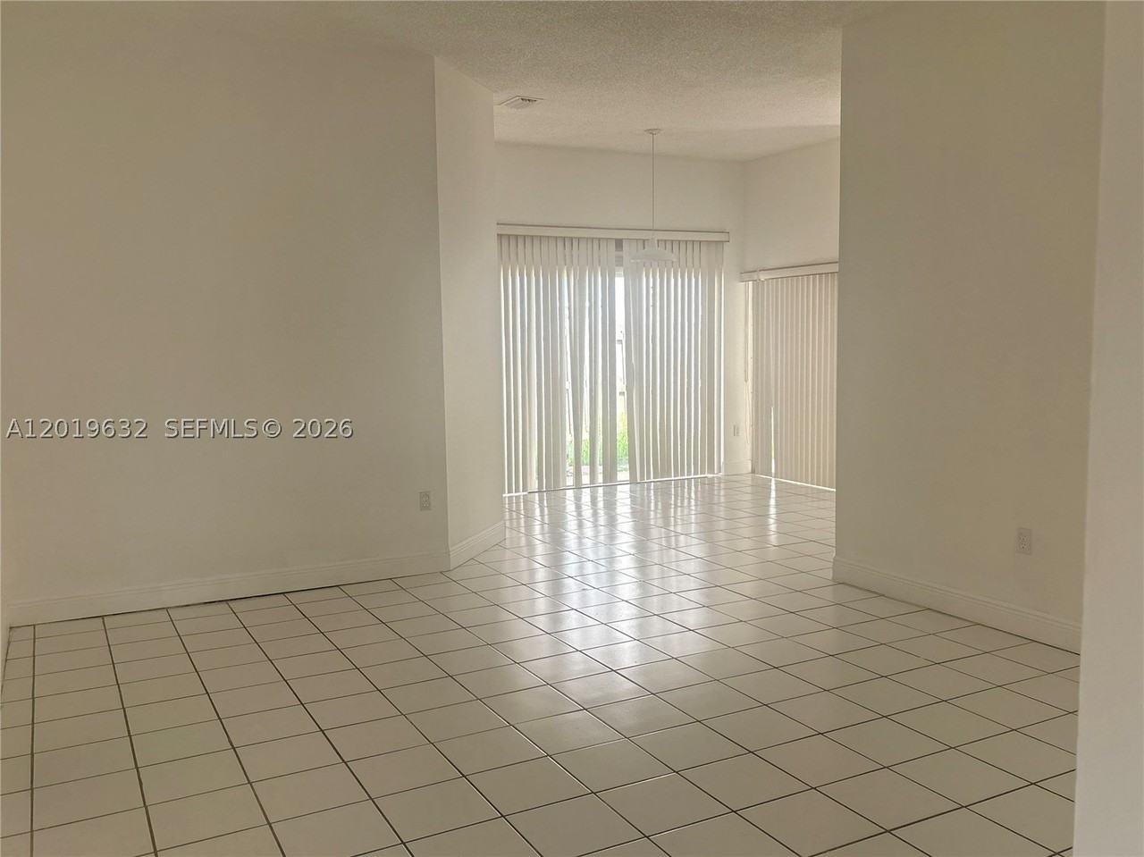 21485 Sw 90th Pl #21485 - Photo 2 of 12