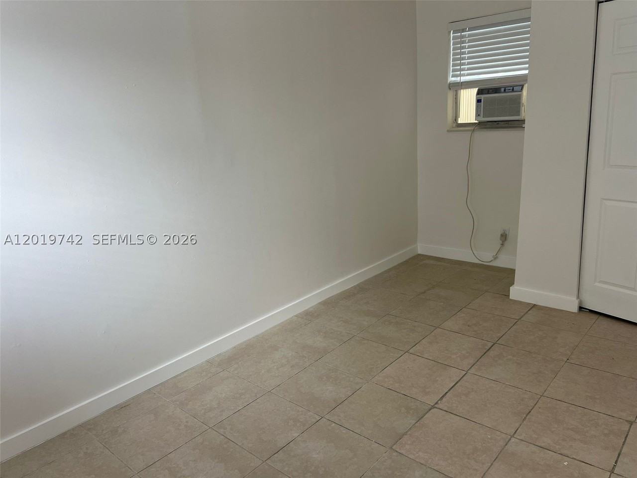 4245 Nw 24th Ave #1 - Photo 6 of 17