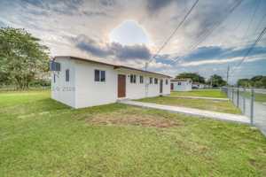 featured image of 17727 Sw 103rd Ave #17727