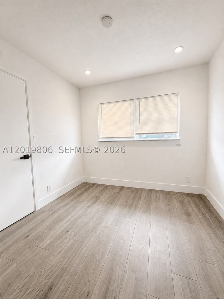 612 Nw 1st Ave #00 - Photo 3 of 10