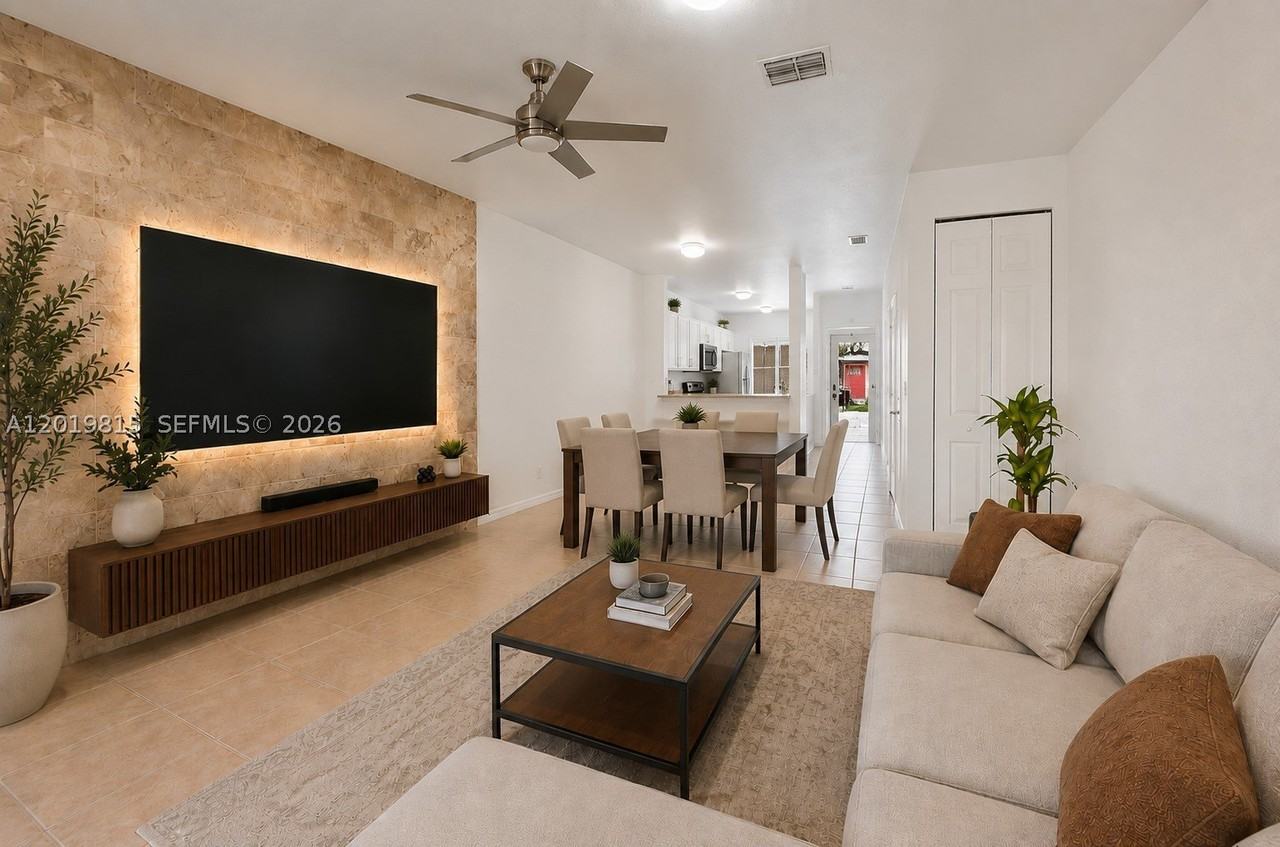 1820 Sw 89th Ter - Photo 5 of 15