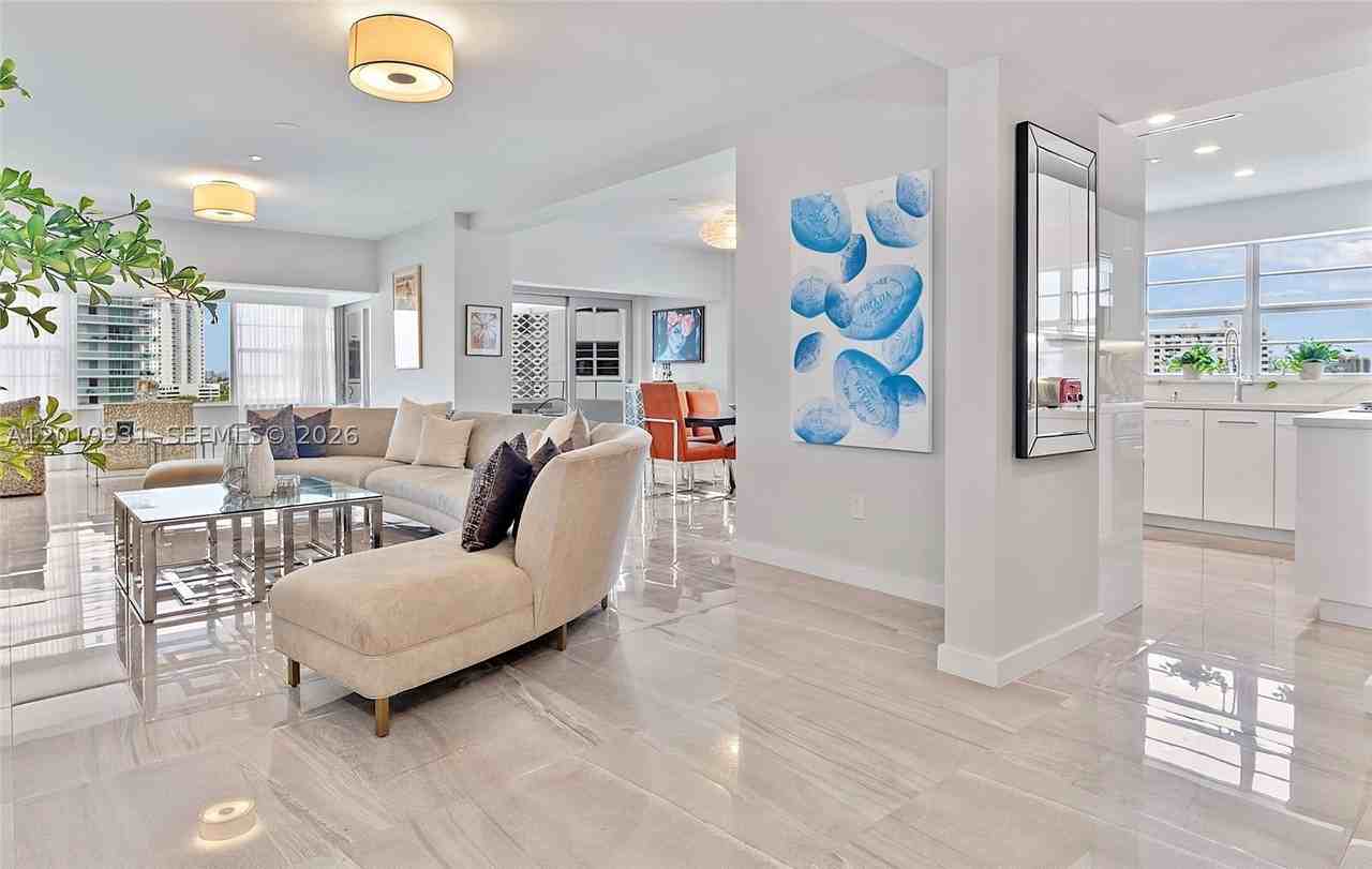 16 Island Ave #7C - Photo 3 of 50