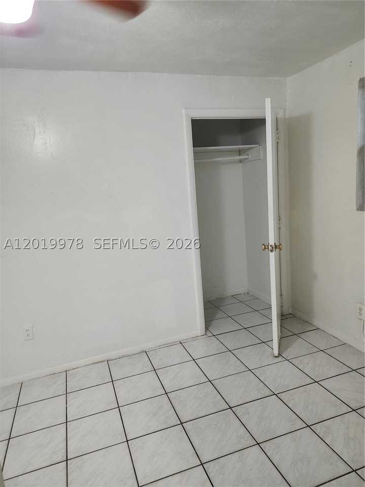 551 Ne 139th St #551 - Photo 4 of 8