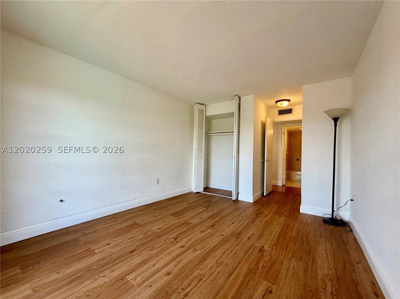 9429 Sw 76th St #W38 - Photo 6 of 7