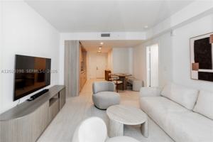 featured image of 77 Se 5th St #3308