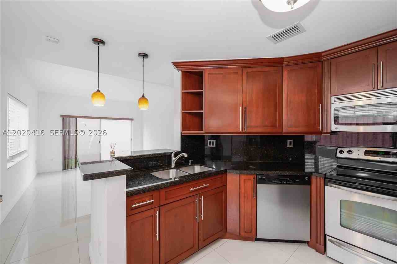 4668 Sw 153rd Ct - Photo 2 of 37