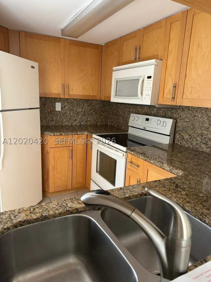 8275 Sw 152nd Ave #D302 - Photo 7 of 19