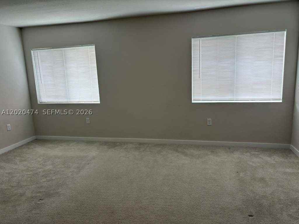 440 Nw 11th Ave #1 - Photo 4 of 14