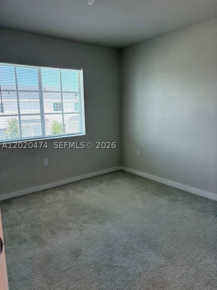 440 Nw 11th Ave #1 - Photo 5 of 14