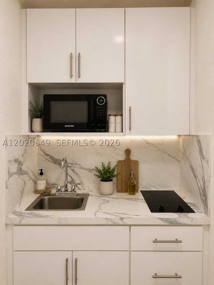 12805 Sw 116th Ct #1 - Photo 4 of 8